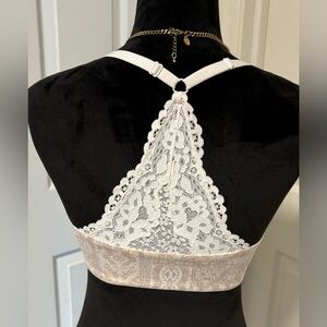 Victoria’s Secret Body By Victoria Racerback Demi Bra 34DD